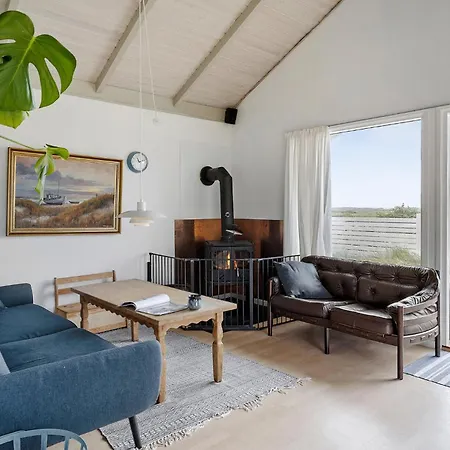 Semesterbostad Awesome In Harboore Harboør